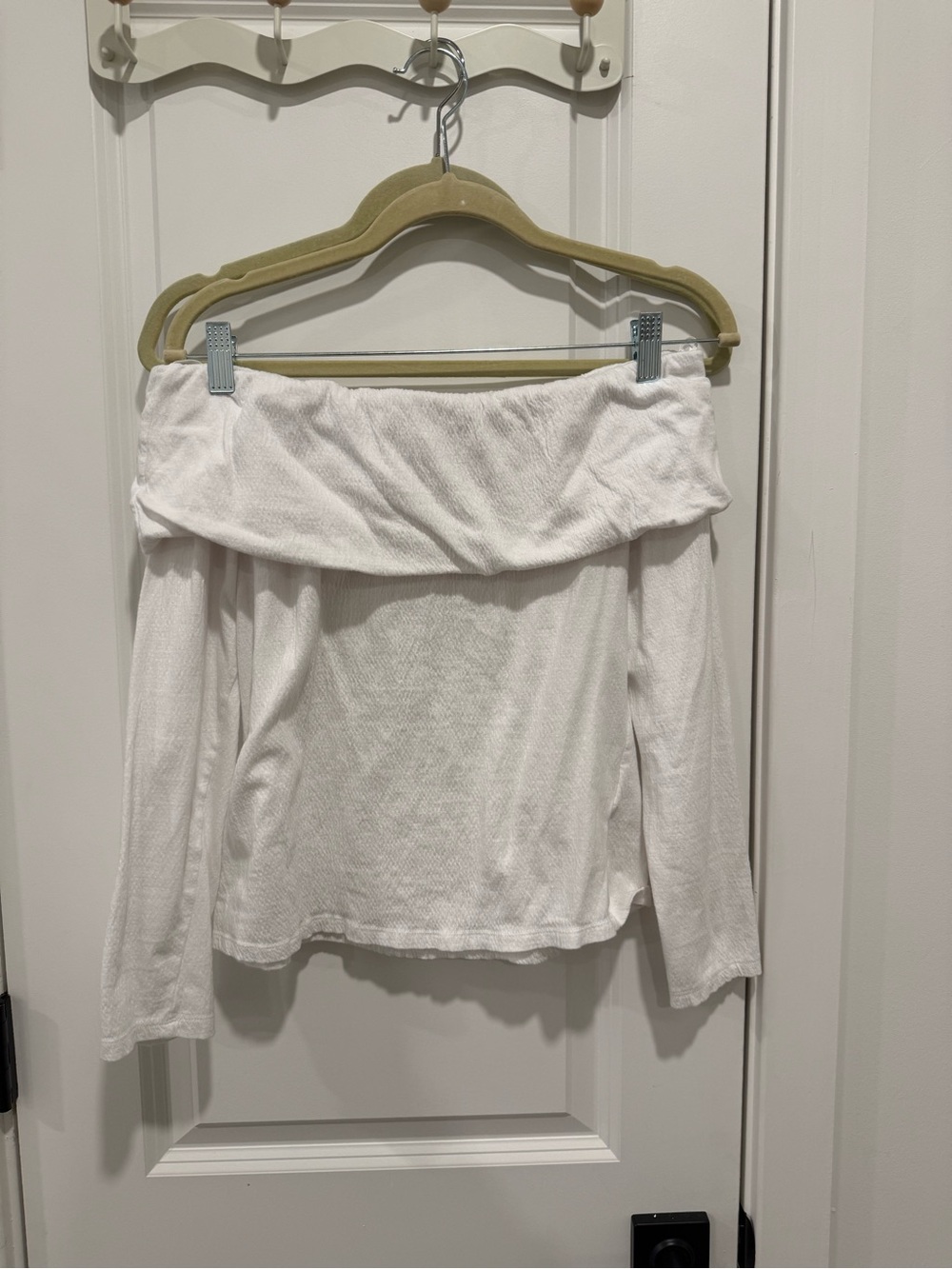 Off-Shoulder Long Sleeve Women's Top - White